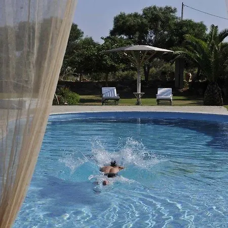 Ammos Exclusive & Studios Aparthotel